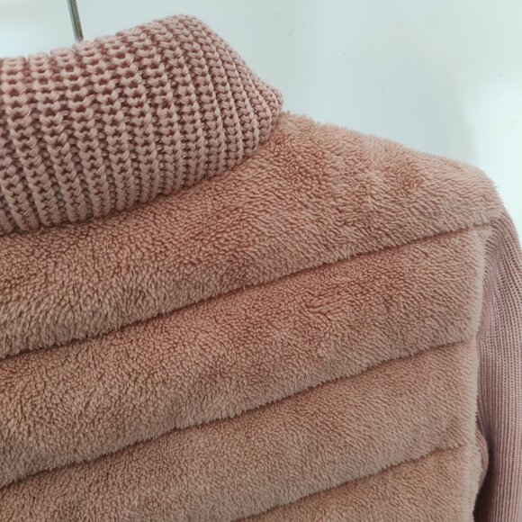 moncler A very beautiful and warm coat down-paneled faux fur and wool cardigan - Picture 8 of 12